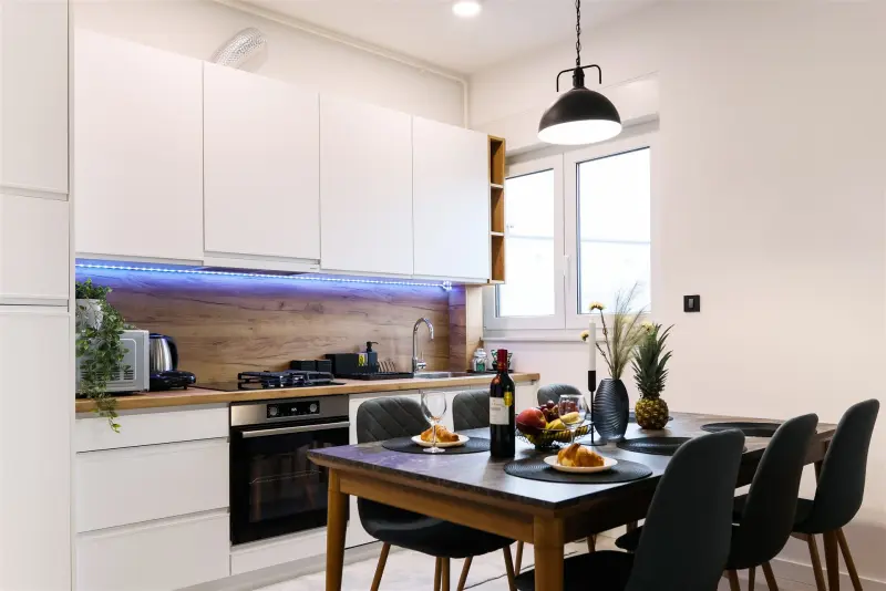 Apartment 4
